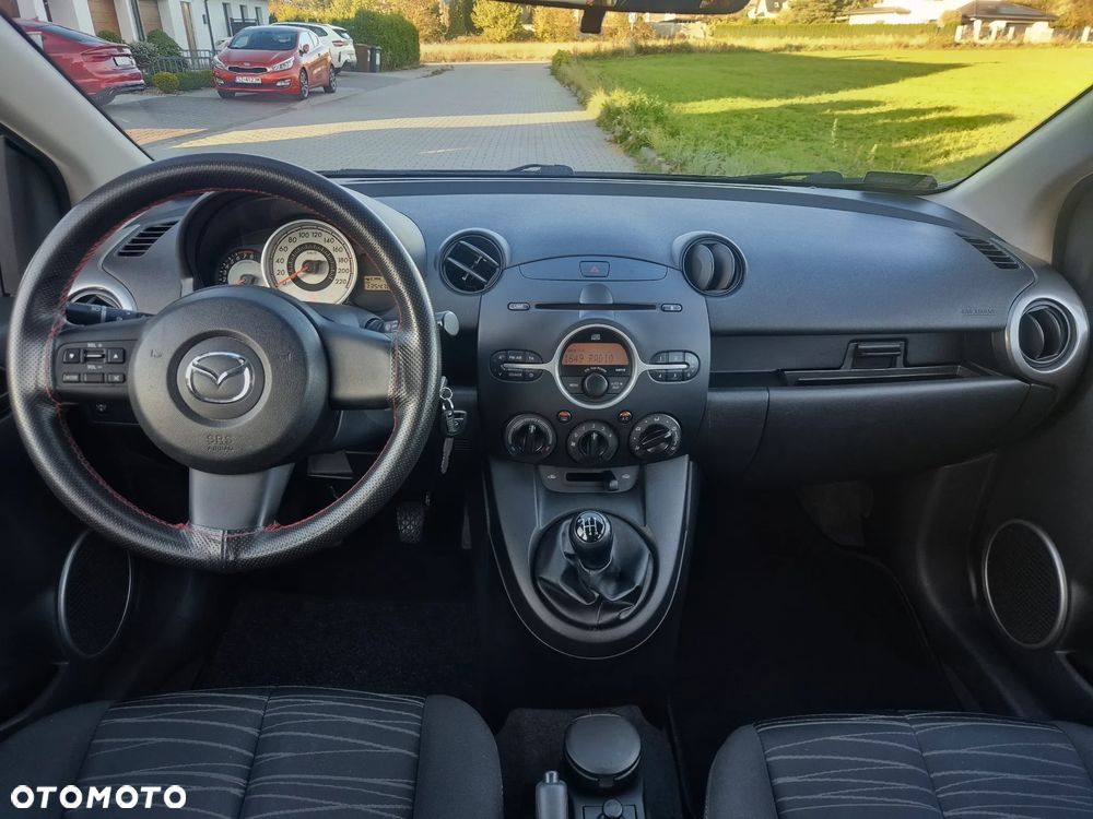 Mazda 2 1.3 Exclusive - 6