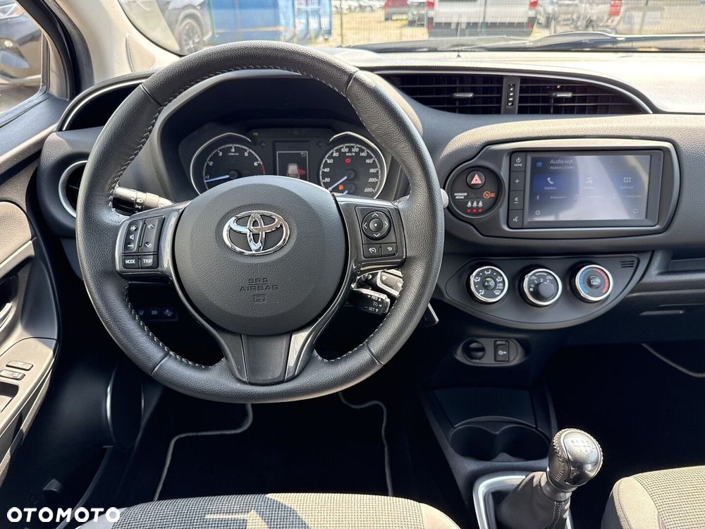 Toyota Yaris - 11