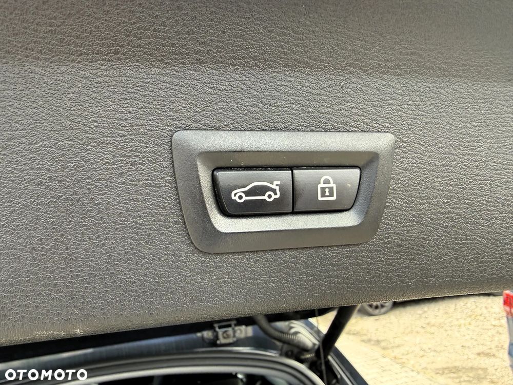 BMW X1 sDrive18d Advantage - 18