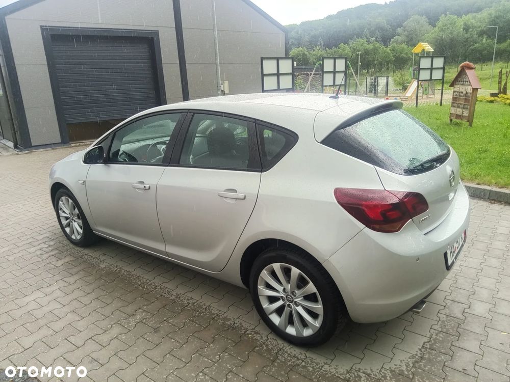 Opel Astra - 8