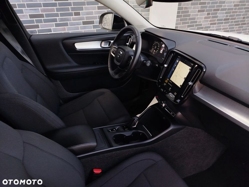 Volvo XC 40 T2 Plus Dark - 7