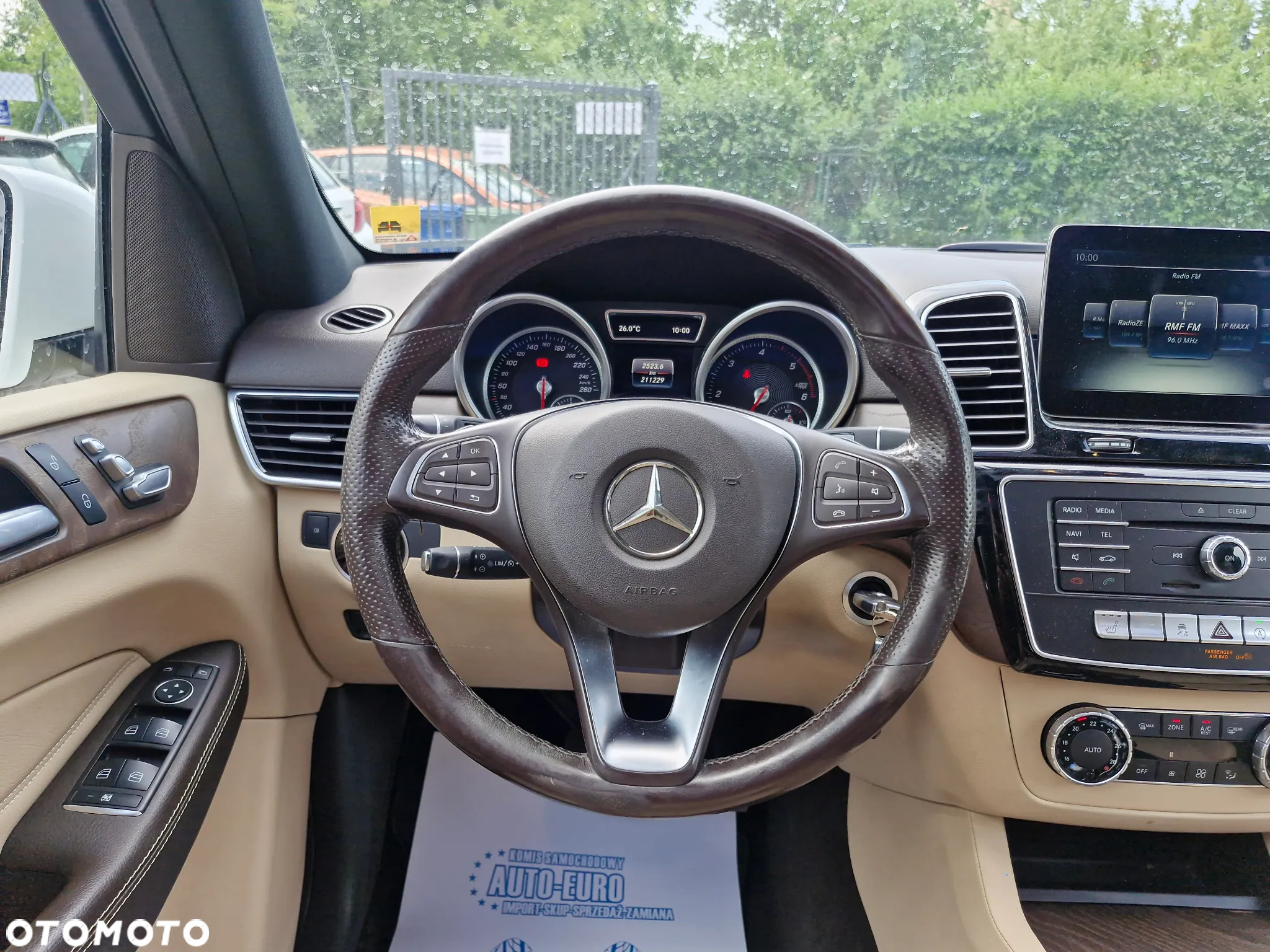 Mercedes-Benz GLE 350 d 4-Matic - 26