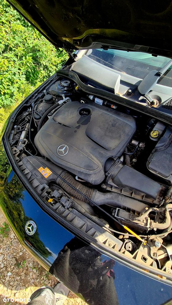 Mercedes-Benz CLA 180 7G-DCT AMG Line - 15