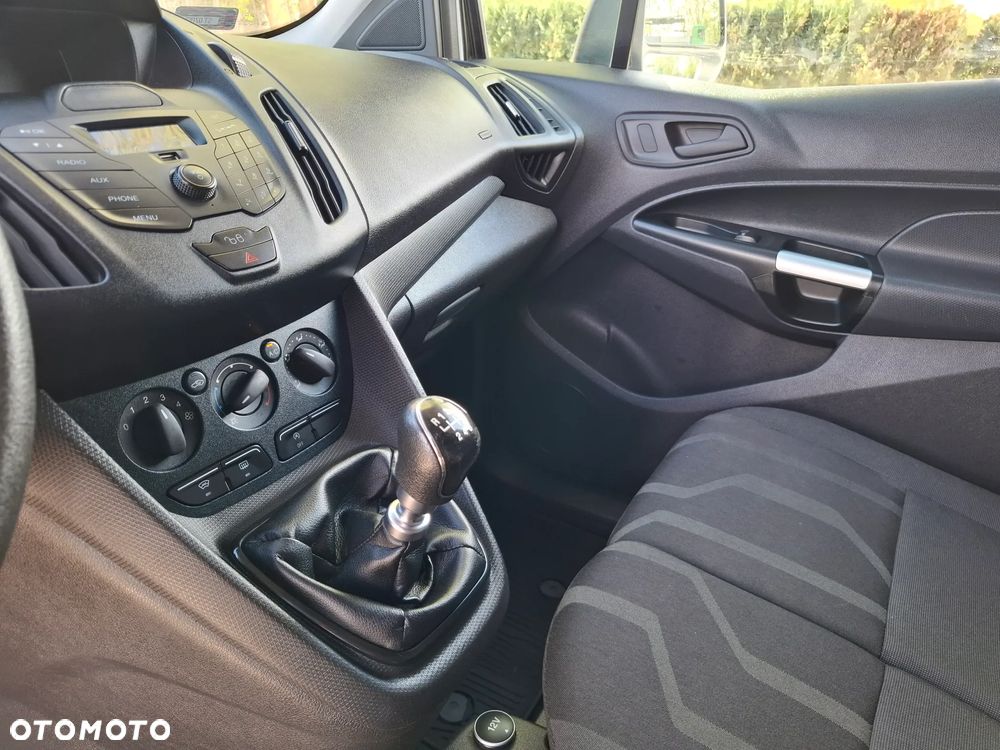 Ford Transit connect - 11