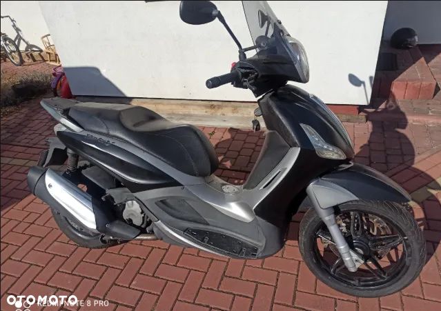 Piaggio Beverly - 1