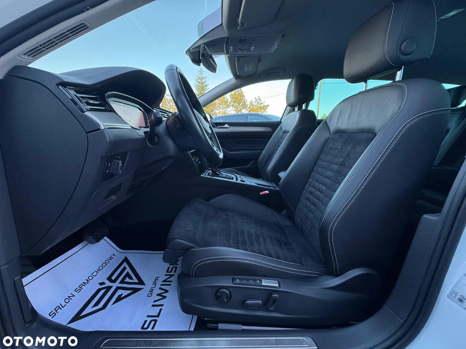 Volkswagen Passat 2.0 TDI 4Mot Elegance DSG - 25