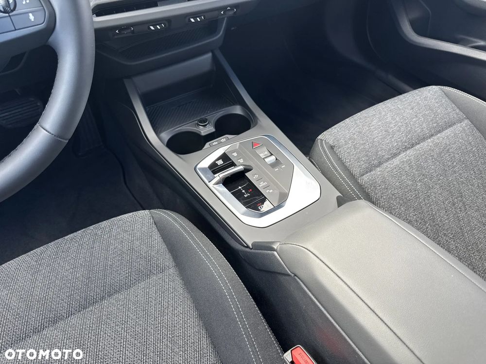 BMW Seria 1 120 mHEV - 15
