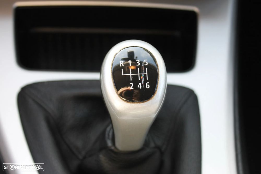 BMW 318 d Navigation - 28