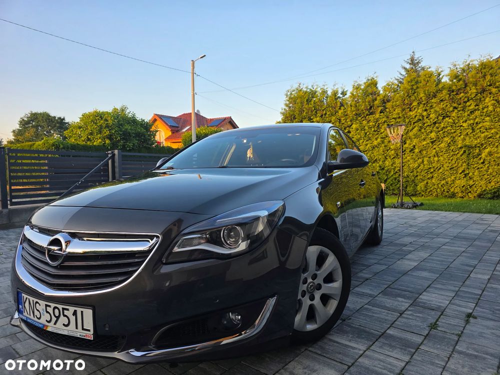 Opel Insignia - 1