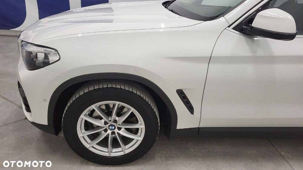 BMW X3 xDrive20d - 10