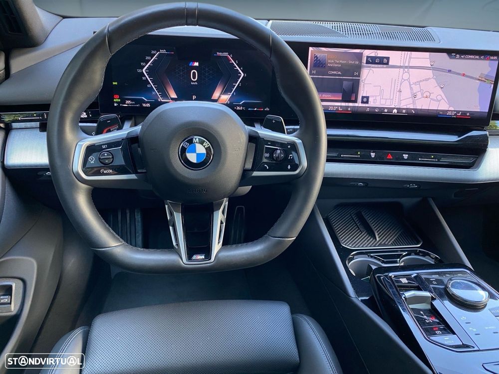 BMW 520 d Pack Desportivo M Pro - 5