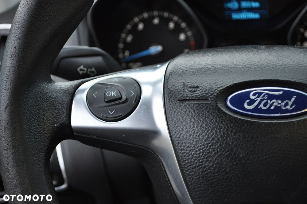 Ford Focus 1.6 EcoBoost Titanium - 25