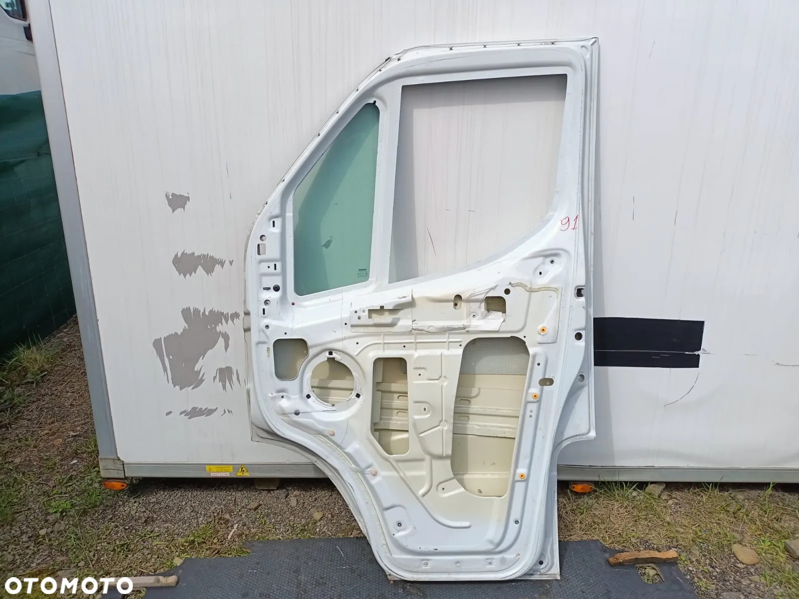 DRZWI PRAWE PRZÓD KABINA IVECO DAILY 14- NR 91 - 2