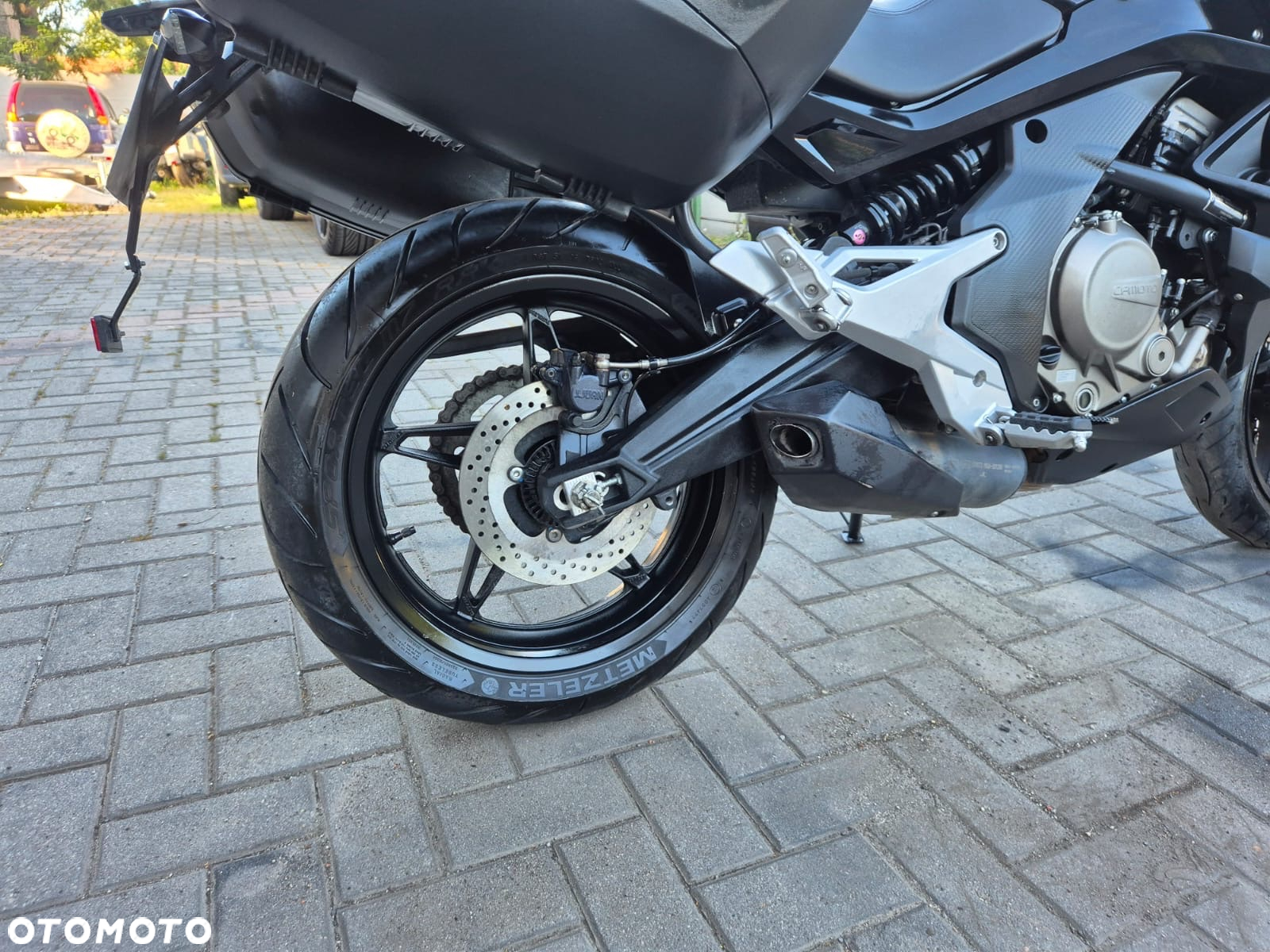 CFMoto 650 MT - 10
