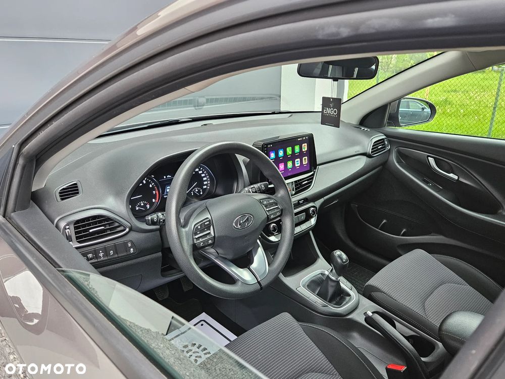 Hyundai i30 1.5 DPI Classic + - 14