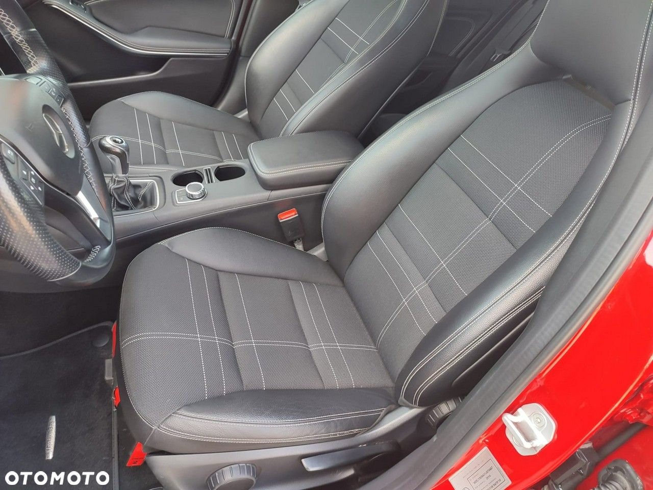 Mercedes-Benz GLA 200 - 7