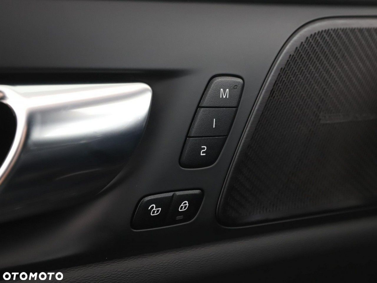 Volvo V60 T6 Plug-in Hybrid AWD Plus Dark - 36
