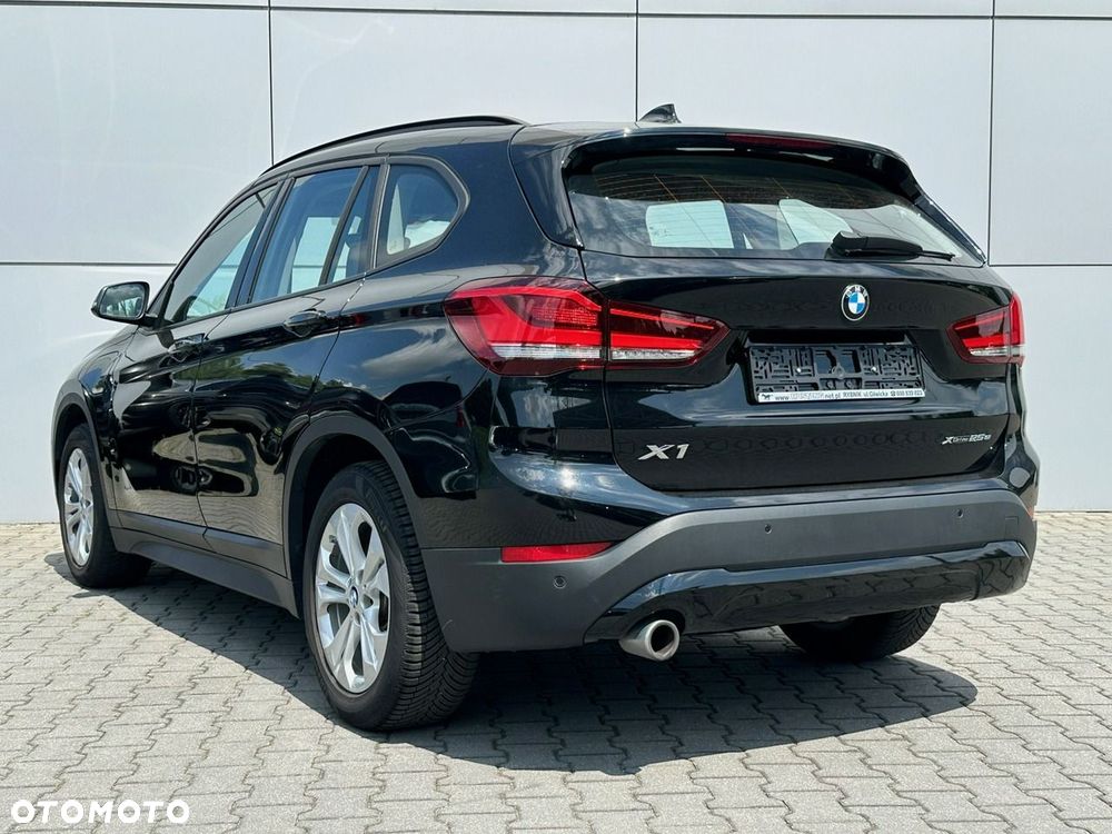 BMW X1 xDrive25e Advantage - 10