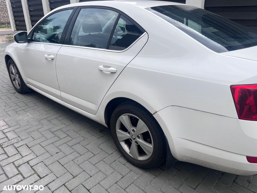 Skoda Octavia 1.4 TSI ACTIVE - 2