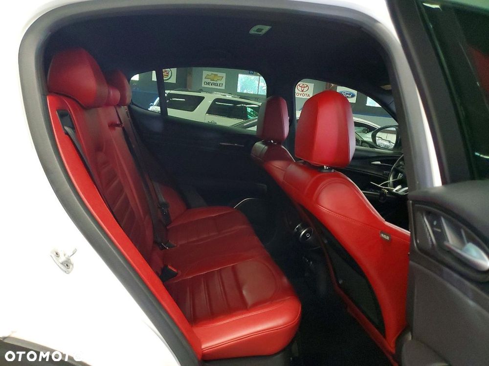 Alfa Romeo Stelvio 2.0 Turbo Q4 - 7