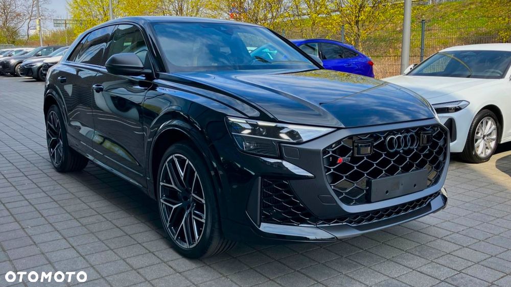Audi RS Q8 - 5