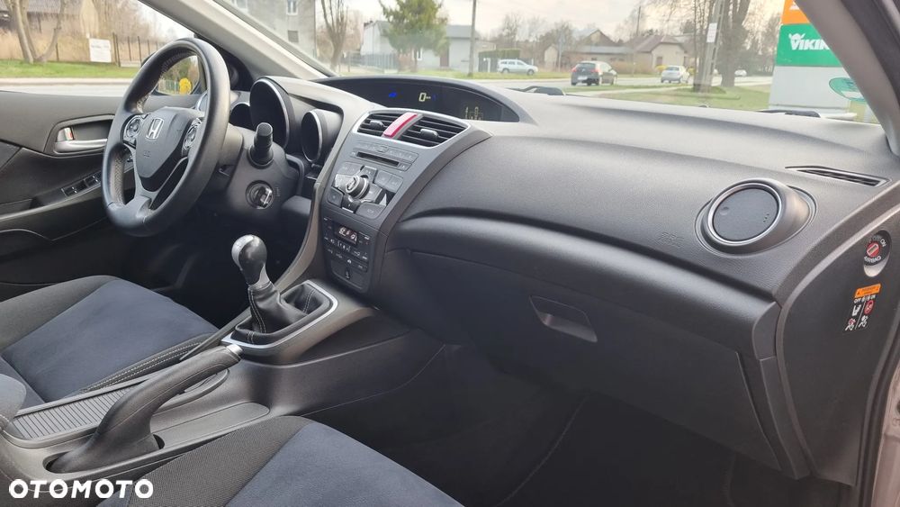 Honda Civic 1.8 i-VTEC Sport - 18