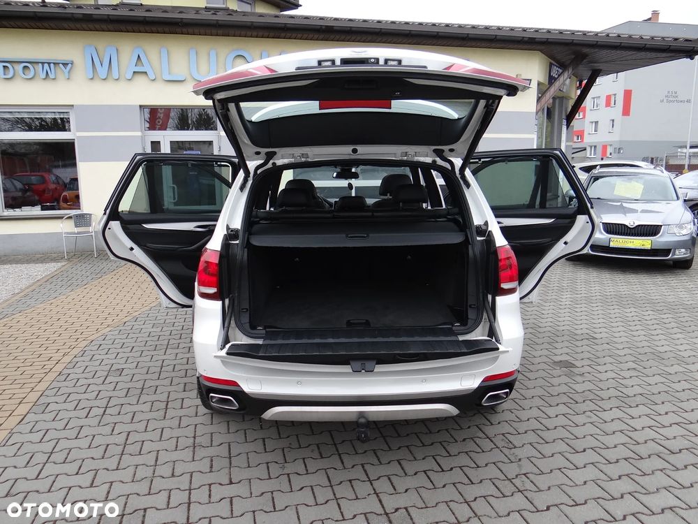 BMW X5 xDrive40d - 16