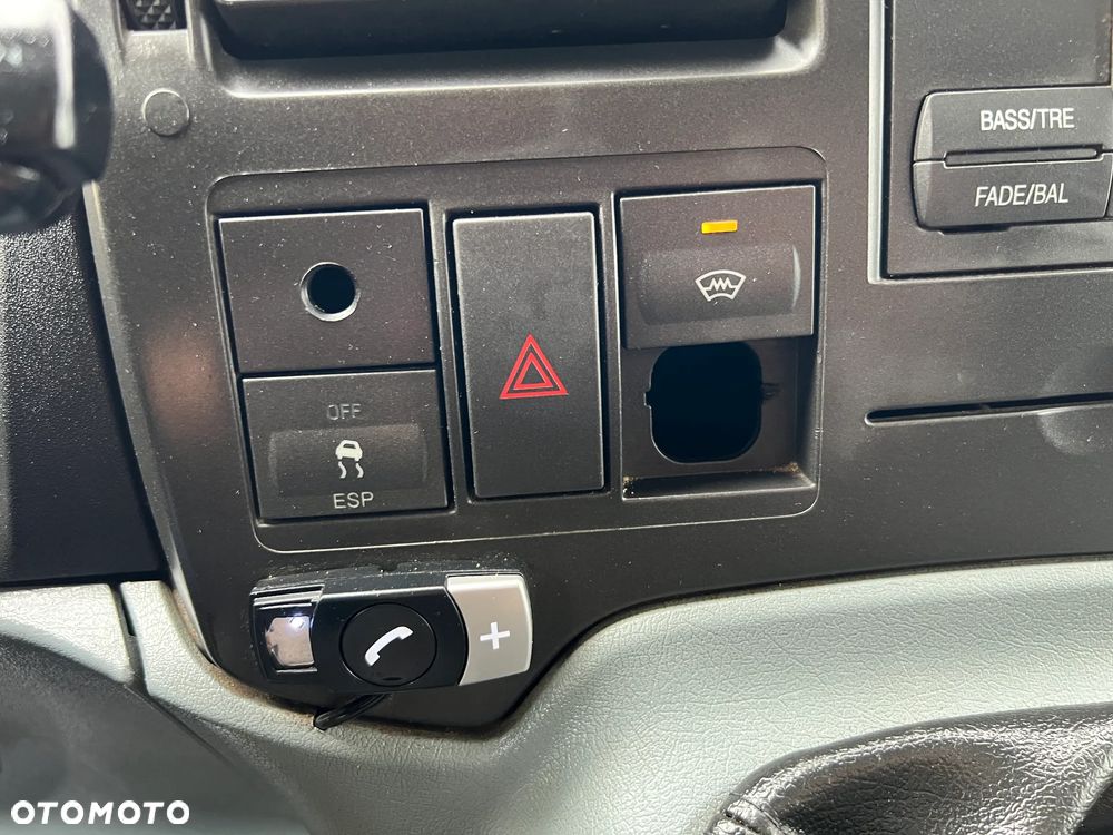 Ford Transit Furgon L3H2 3os. 2.2 TDCI 115KM MT6 Klimatyzacja Hak FV Vat - 23