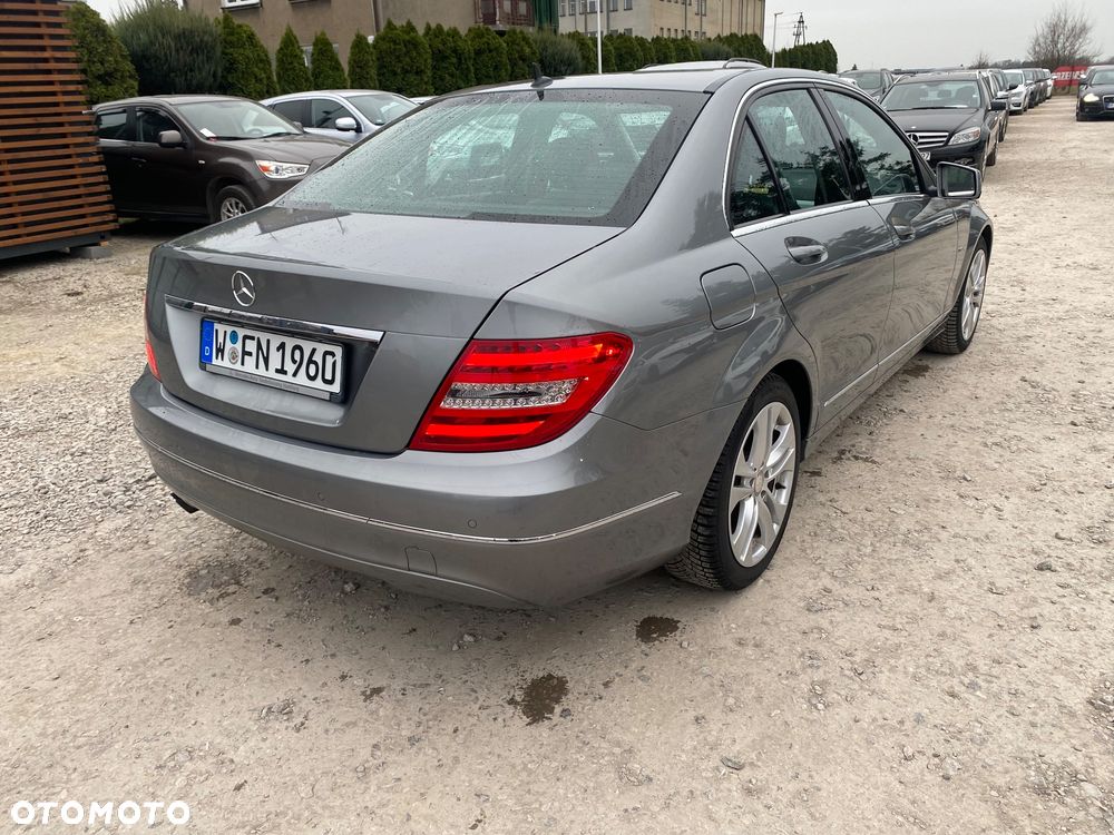 Mercedes-Benz Klasa C 180 CGI Automatik BlueEFFICIENCY Avantgarde - 5