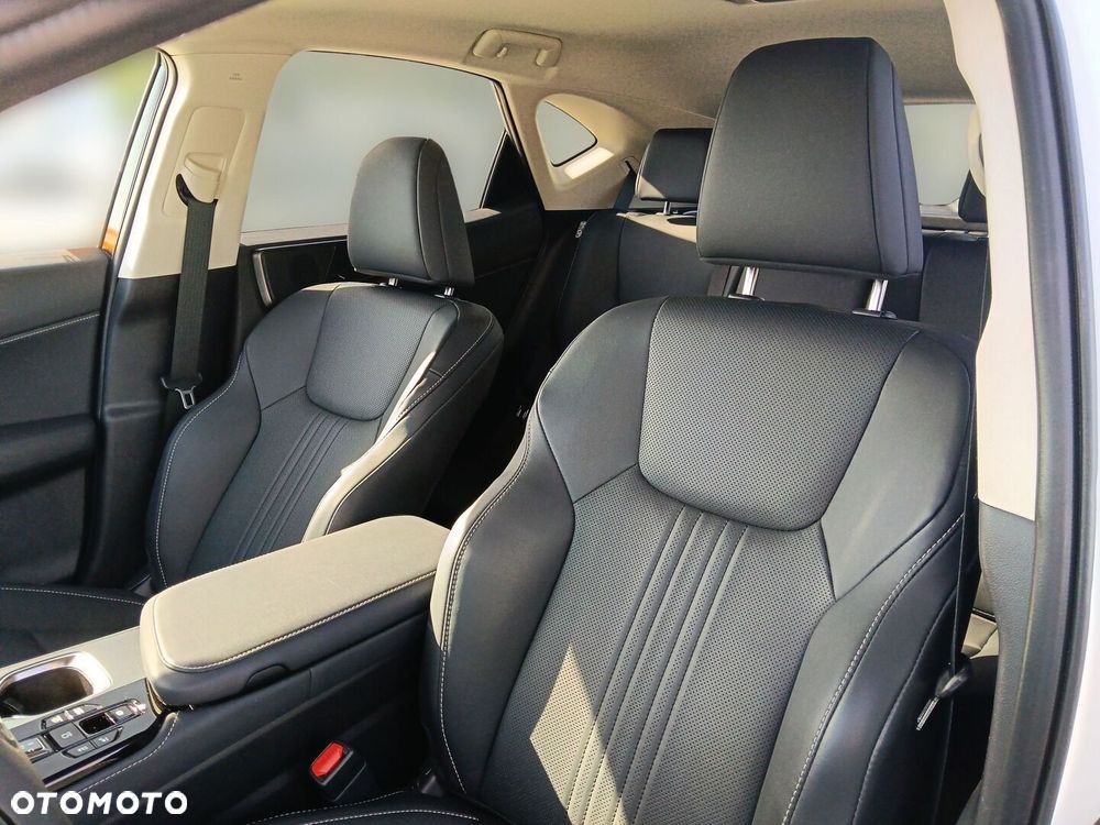 Lexus NX - 12