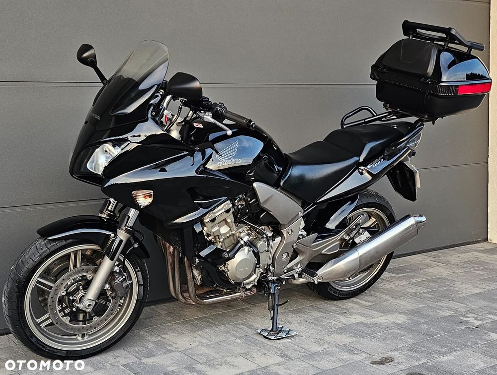 Honda CBF - 4