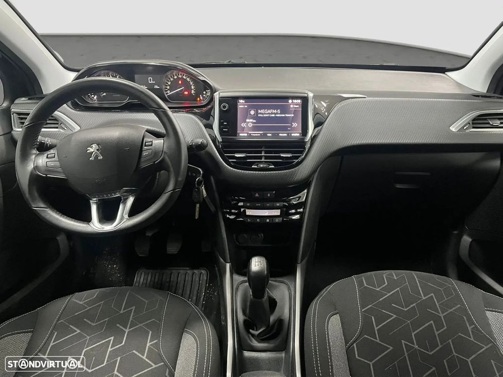 Peugeot 2008 - 9