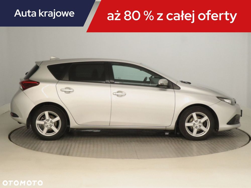 Toyota Auris - 8