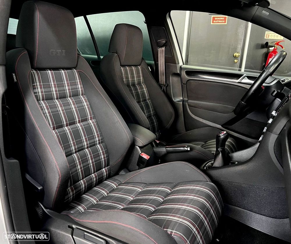 VW Golf 2.0 TSi GTI - 8