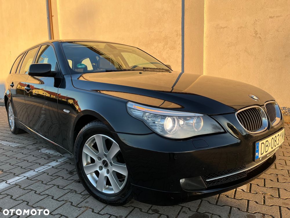 BMW Seria 5 525d - 2