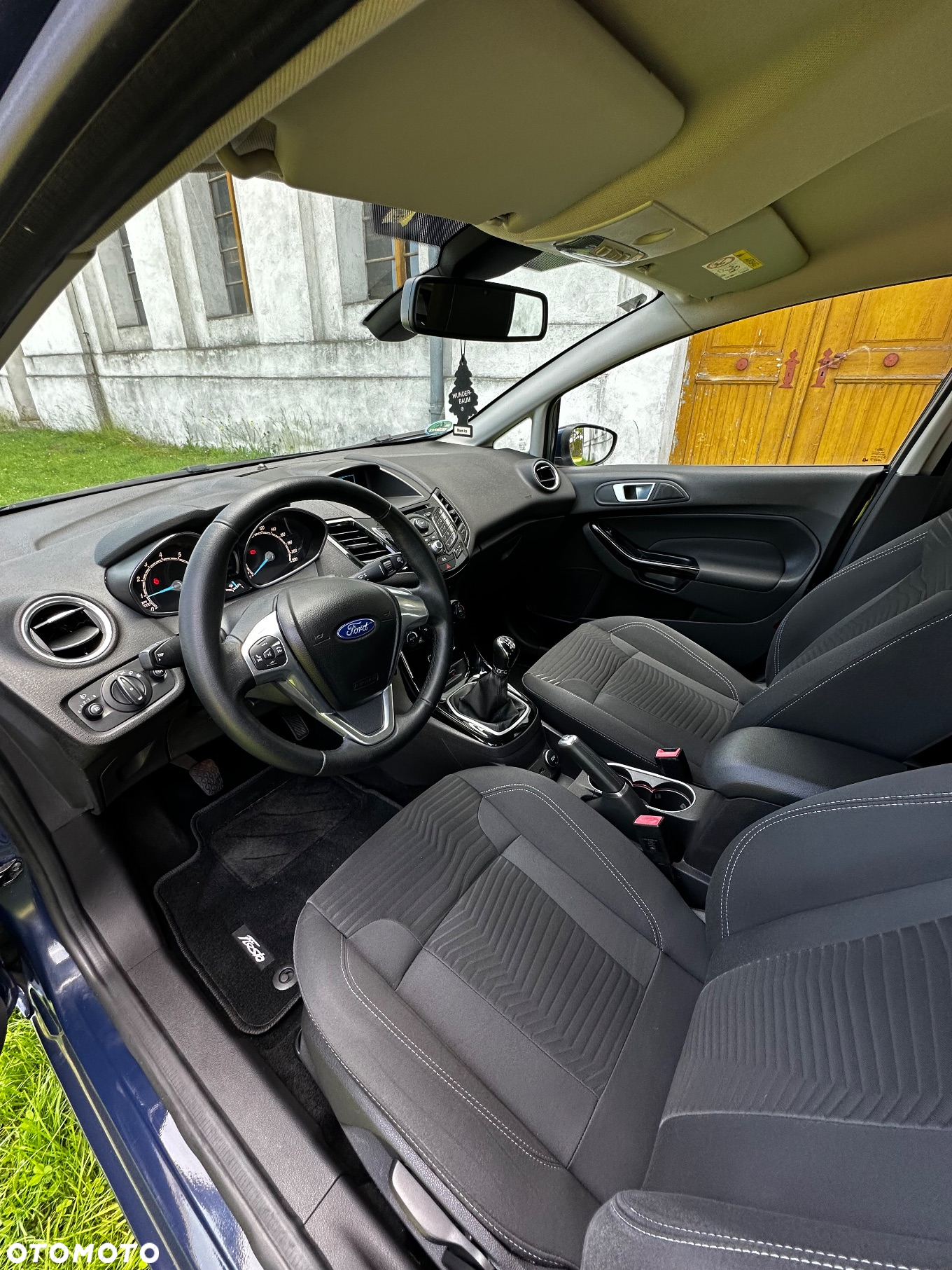 Ford Fiesta 1.0 EcoBoost S&S TITANIUM - 16