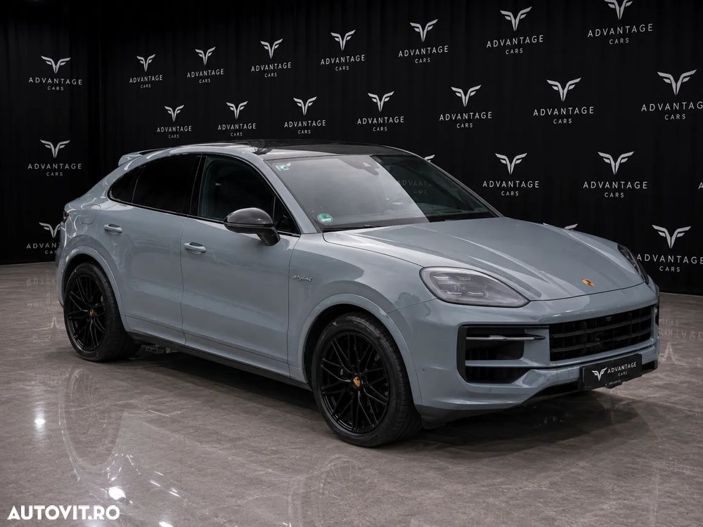 Porsche Cayenne Coupe E-Hybrid - 3