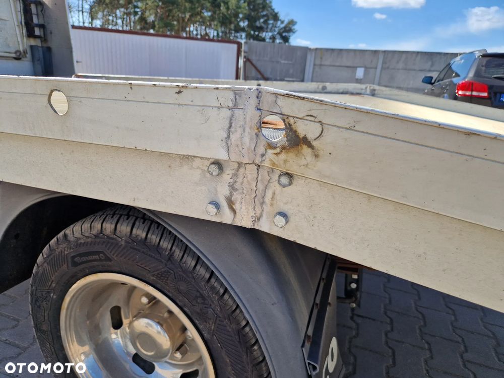 Iveco Daily do 3,5T 3.0 170 PS Na Blizniakach Laweta Pomoc Droga Najazd - 13