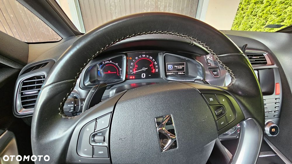 Citroën DS5 2.0 HDi Hybrid4 SoChic MCP - 14
