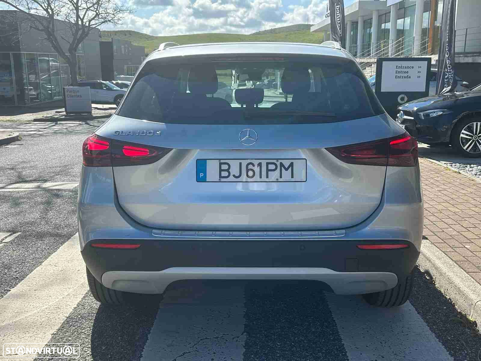 Mercedes-Benz GLA 180 d - 5