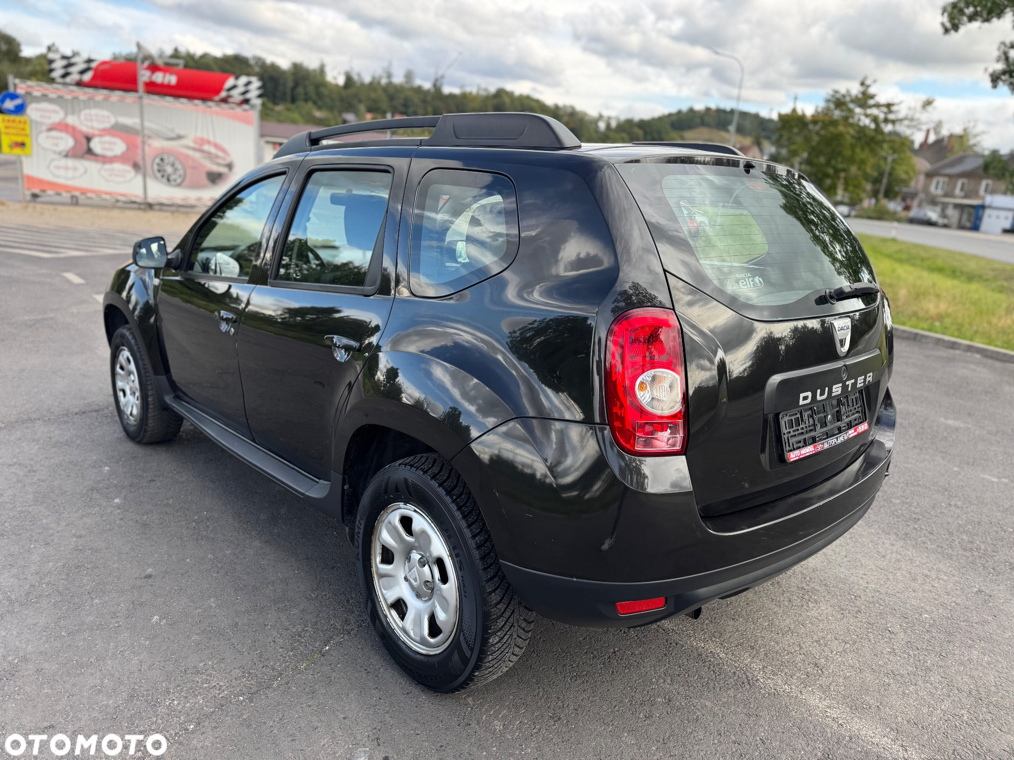 Dacia Duster 1.6 16V 4x2 Laureate - 17