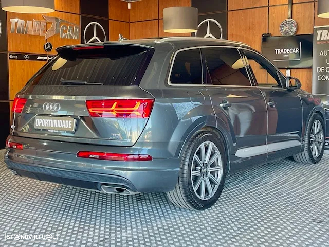 Audi Q7 3.0 TDI quattro S-line Tiptronic 7L - 12