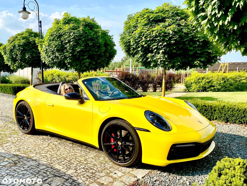 Porsche 911 Carrera 4S - 1