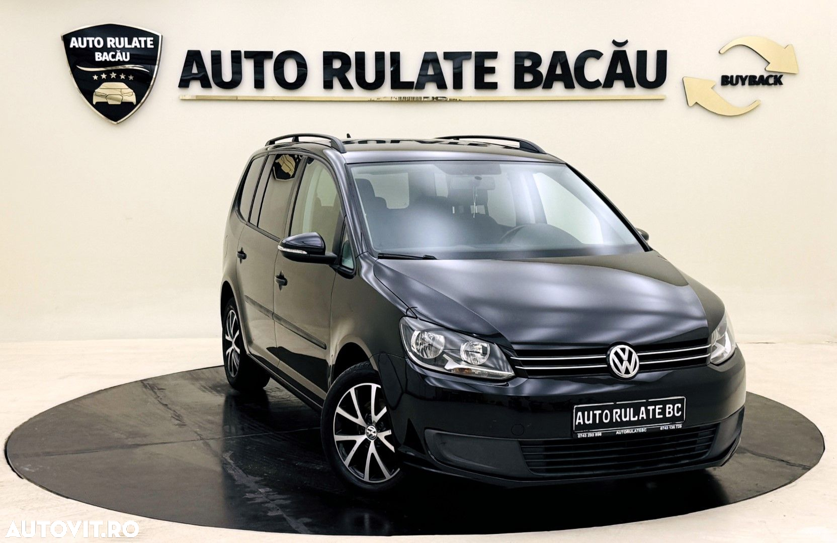 Volkswagen Touran - 3