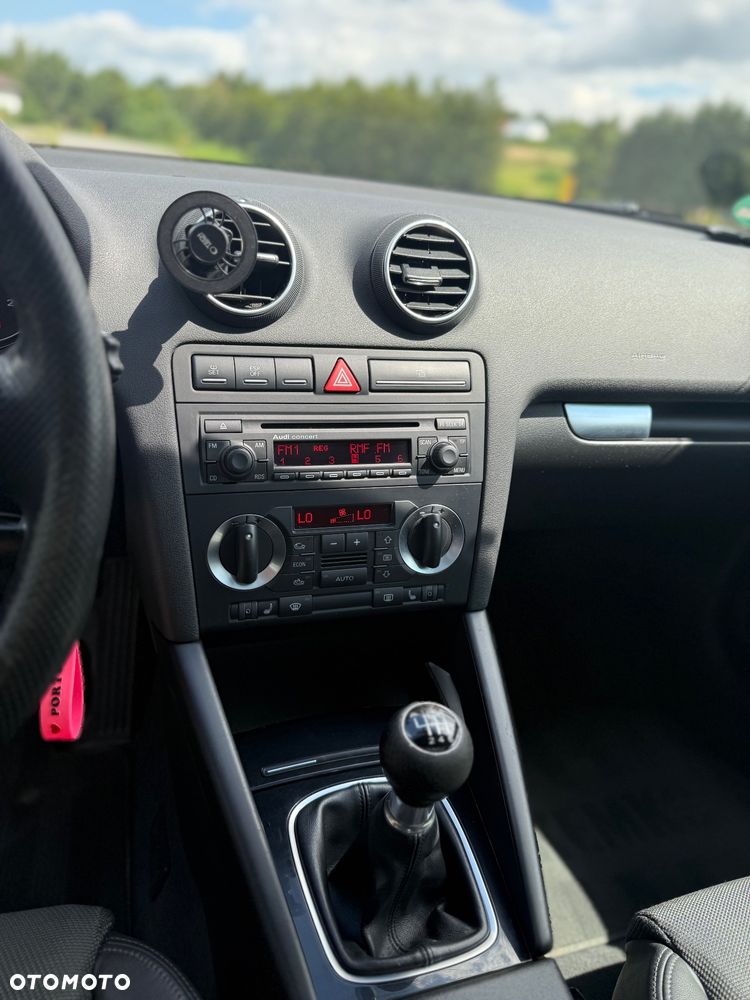 Audi A3 Sportback 2.0 TDI DPF Quattro Ambiente - 9