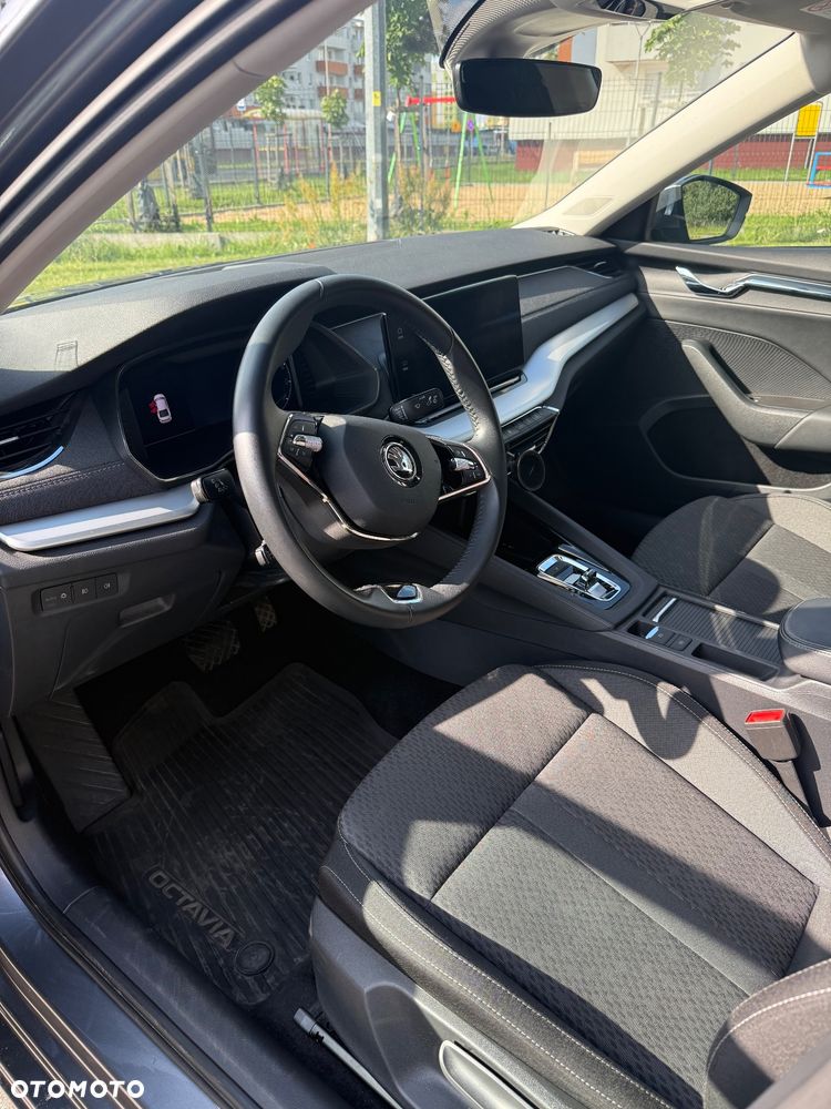 Skoda Octavia 2.0 TDI Style DSG - 9