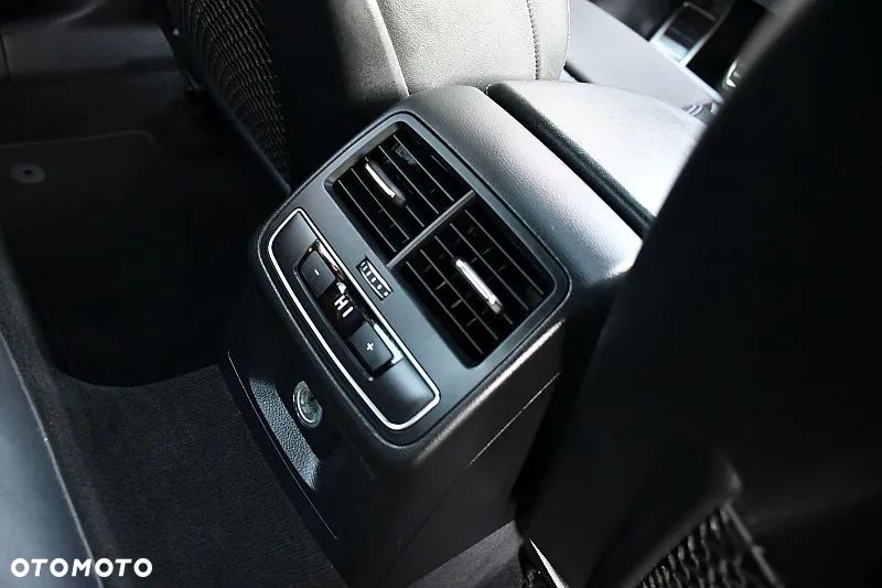 Audi A4 Limousine 2.0 TFSI ultra S tronic sport - 24