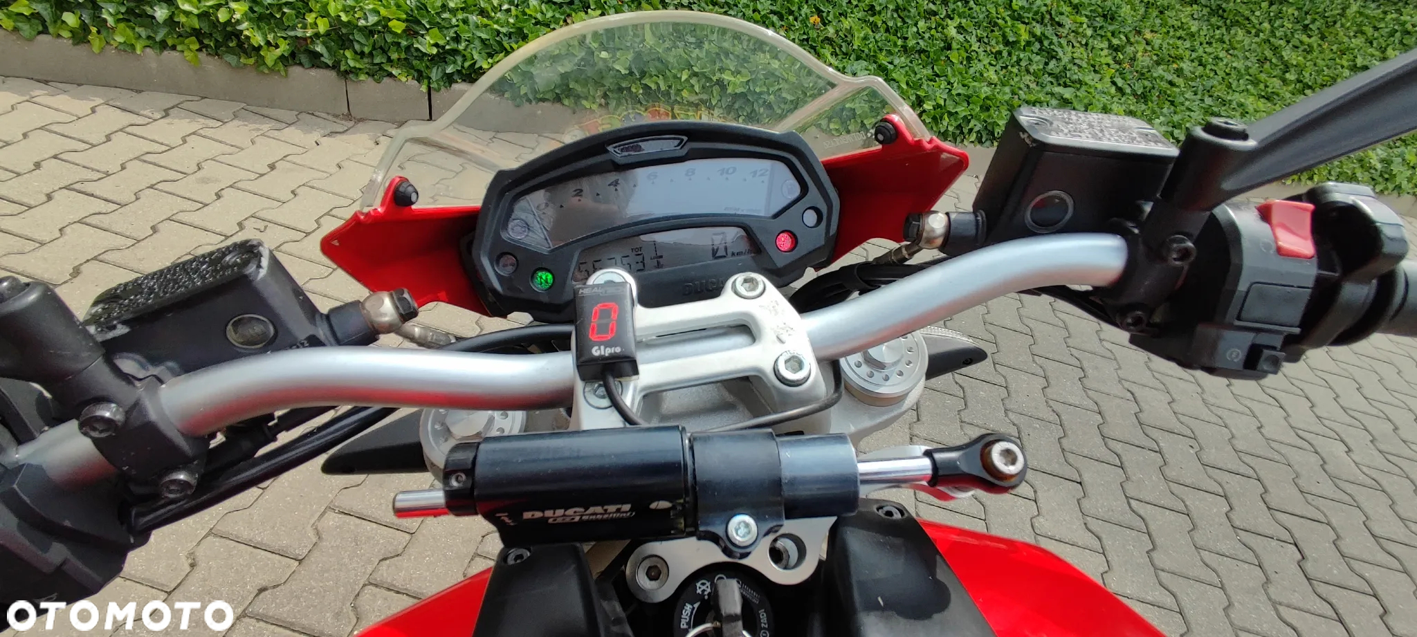 Ducati Monster - 11
