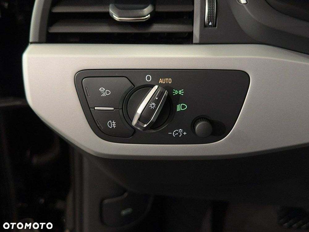 Audi A4 Limousine - 31