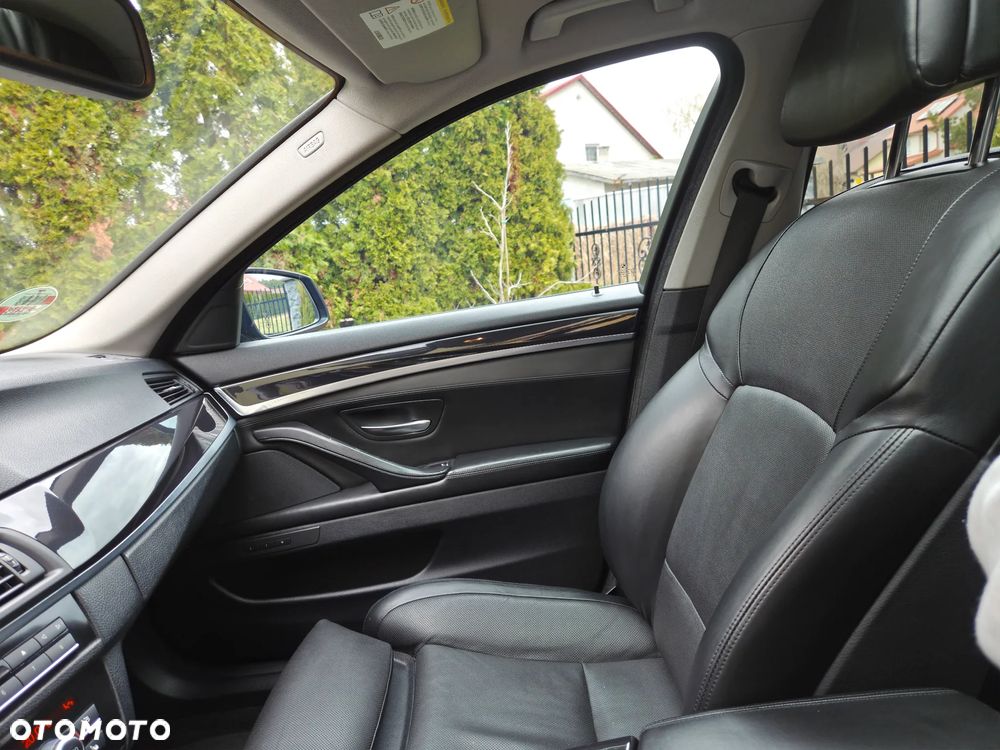 BMW Seria 5 535d - 28